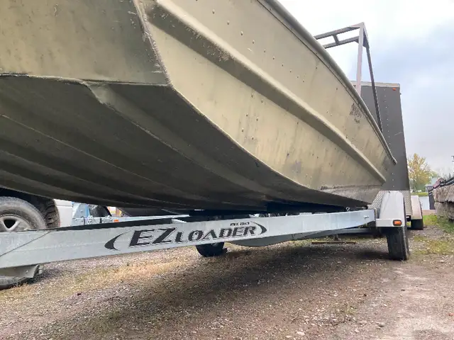 MirroCraft Big Jon Boat - 18 foot - Modified V Bottom in Powerboats & Motorboats in Peterborough - Image 5