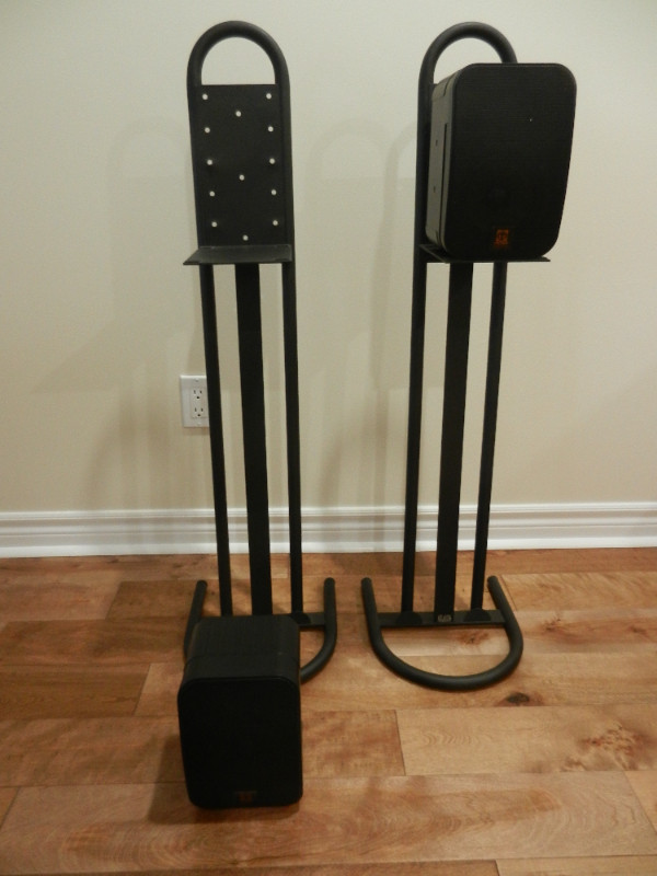 Koss Digital M75 Bookshelf Speakers in Speakers in Oakville / Halton Region - Image 2