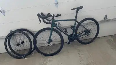 Trek Emonda SL 5 Carbon Road Bike 54cm – Carbon Wheels + Extra, View more