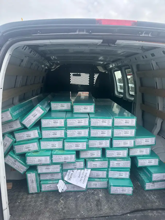 CHEAP AND PROFESSIONAL MOVERS.62863246463875123