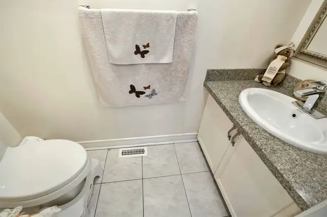 Private Room for Rent in Mississauga near Britannia & Creditview in Room Rentals & Roommates in Mississauga / Peel Region - Image 7