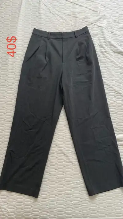 Uniqlo Dark Gray Pants , View more