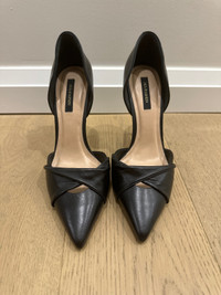 Ava & Aiden size 8 medium width leather high heels 