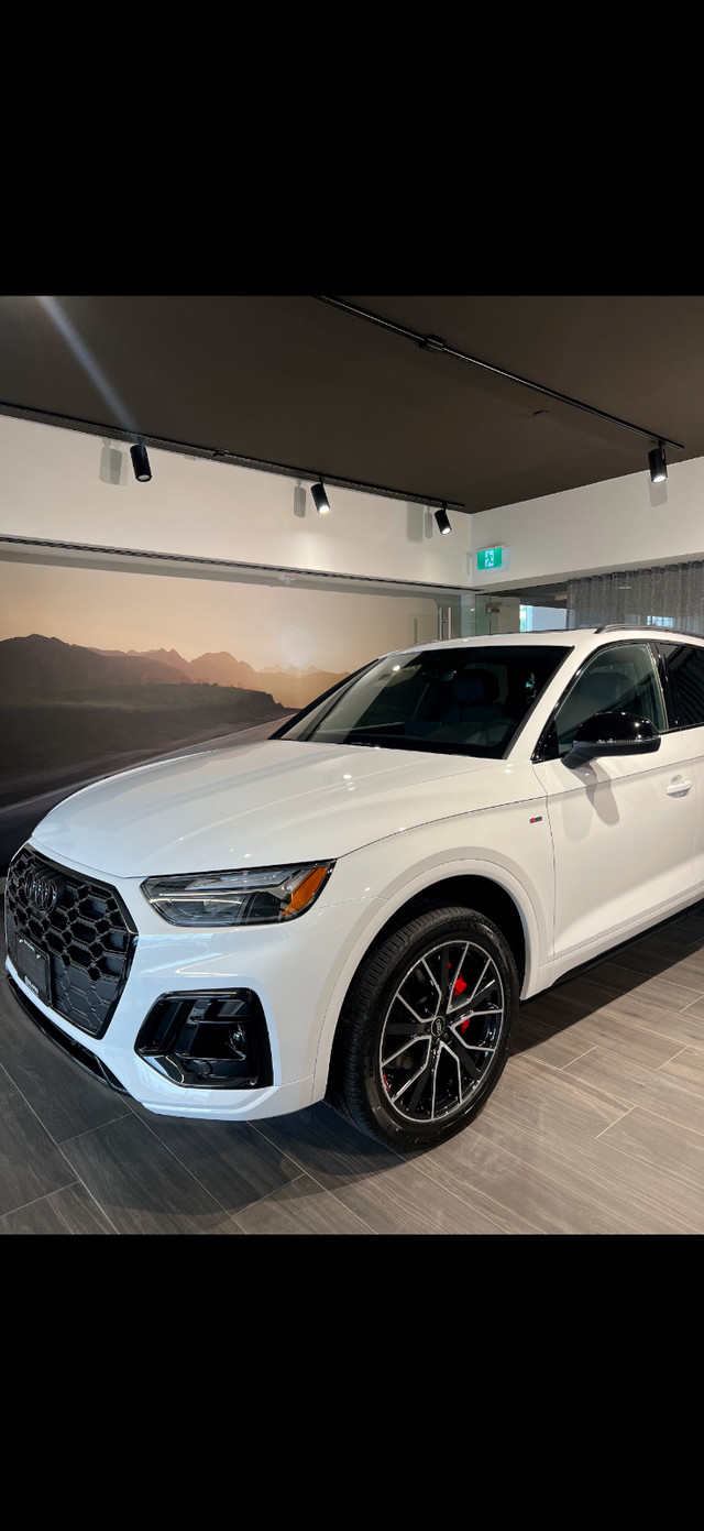2024 Audi Q5 Progressiv S line – 16,296 km, Warranty,Black Optic in Cars & Trucks in City of Toronto - Image 2