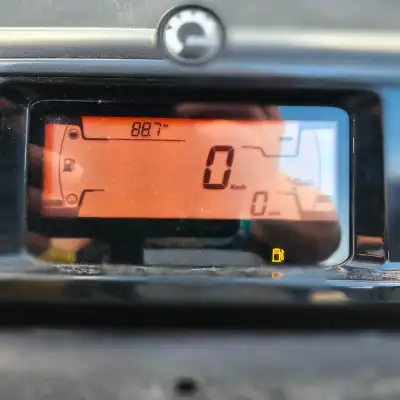 Toile d'amarrage, seulement 5h de faites depuis l'inspection complète au dédut de l'été, hélice neuv...
