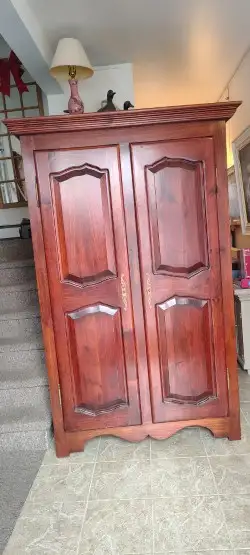 *EXQUISE*ARMOIRE SEMI ANTIQUE(1983) EN PIN *LOUIS XV*EXCELL.ETAT, View more