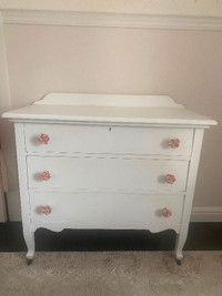 Vintage white dresser with/out handles have brown ones as well