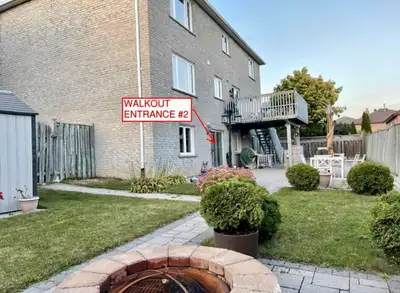 3 Bedroom Bright & Spacious Walk-Out in Richmond Hill