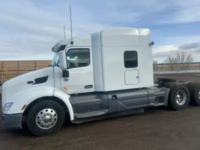 PACCAR engine MX13 Automatic transmission 12 speed 718,000 kms 510 horsepower 26 in aluminum 135 gal...