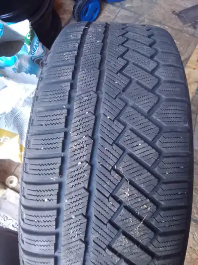 still have more than 7MM threads rim 5X114.3 center bore 60.1 for toyota Only 2 tires