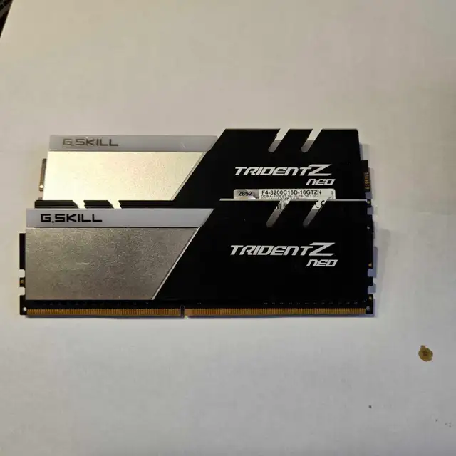 G.Skill Trident Z Neo Desktop RAM DDR4-3200 16GB (2x8GB) in System Components in Kitchener / Waterloo - Image 3