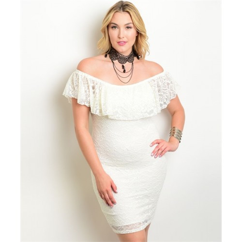 IVORY LACE in Women's - Dresses & Skirts in Tricities/Pitt/Maple