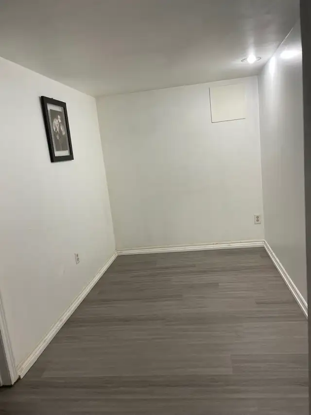 Rent a private room from March 15th or April 1st.