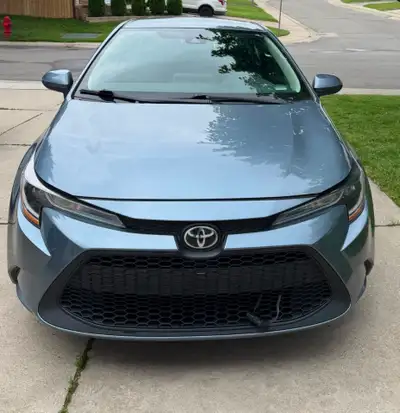 2021 Toyota Corolla LE 4-Door Sedan for sale. Clean, reliable, and fuel-efficient vehicle that’s per...