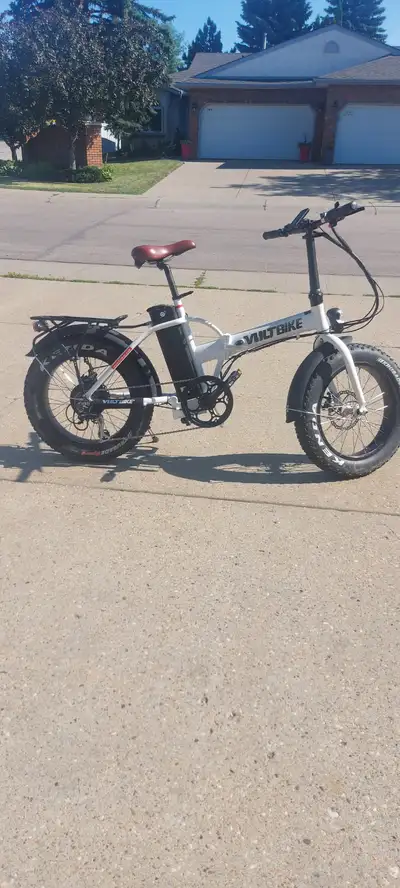 Volt e bike 4 in tiers good shape, View more