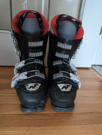 Kids downhill ski boots