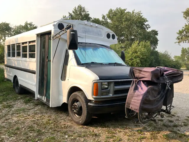 School Bus Conversion443776205650012160