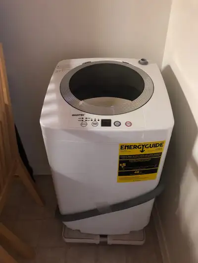 Giantex sm washer,new but missing transition $80  piece, View more