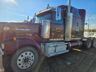 FOR SALE 2014 western star 4900EX The truck has 461,000 km and 3236 engine hours as shown in picture...