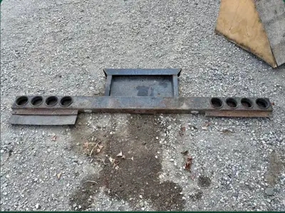 Heavy T-bumper. Rusty needs new paint and lights, you can put of your choice and it will look great.
