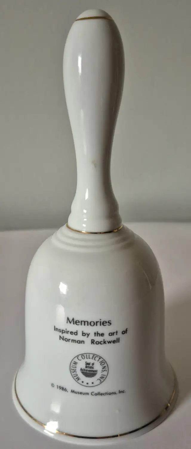 Bell - Mint Condition in Arts & Collectibles in Oshawa / Durham Region - Image 3