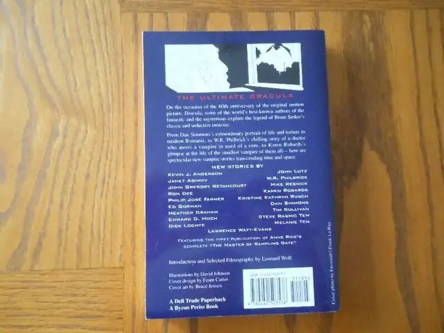 The Ultimate Dracula Book in Fiction in Hamilton - Image 3