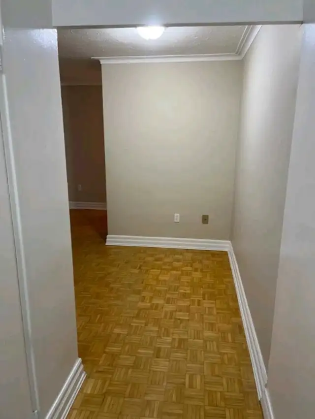 1 bedroom apartment  in Long Term Rentals in Mississauga / Peel Region - Image 7