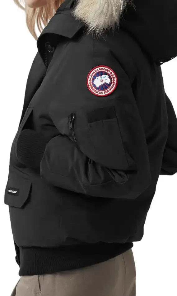 Canada Goose XXS Bomber in Women's - Tops & Outerwear in City of Toronto - Image 9