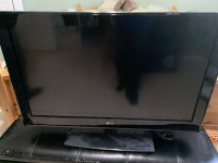 LG 32 Inch LCD tv LG 32CS460-UC TV -