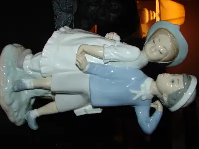 COLLECTABLE LLADRO NEW CONDITION, View more