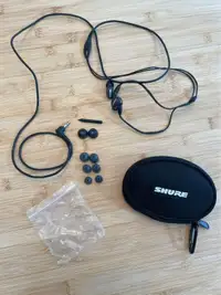 Sure SE215 Wired Earbuds