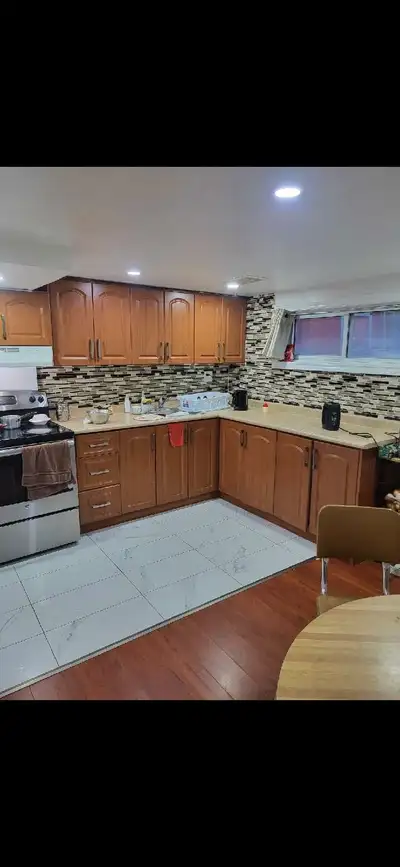 basement room avaliable in sharing with Indian student