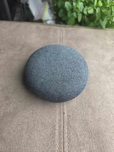 Google Nest Mini no cable , View more