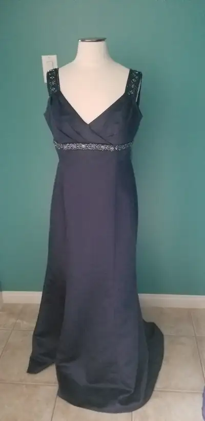 Bridesmaid/Grad Dress, View more