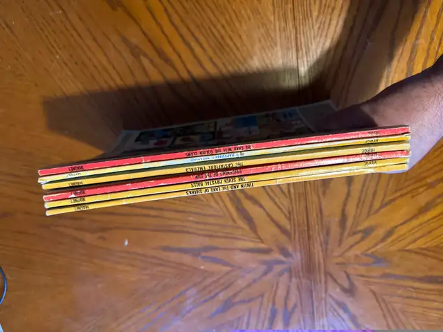 Tintin Books, Vintage 1970s in Comics & Graphic Novels in Kingston - Image 6
