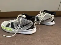 Kyrie 7 basketball shoes