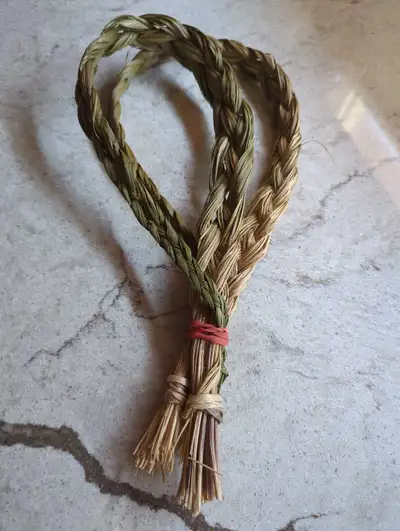 These sweetgrass braids are perfect for smudging and purification, offering a sweet and calming arom...