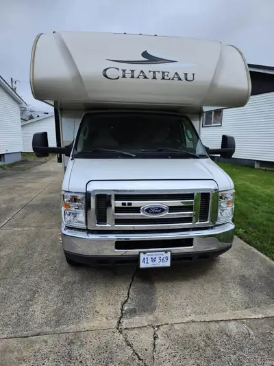 2020 Thor Chateau 28z RV, E45 , V10, 6.8 L Engine EFI Triton V10, runs on regular gas, backup/side c...