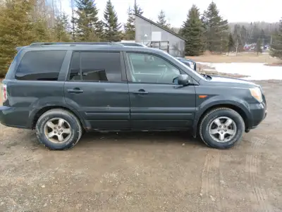 Honda Pilot mainly for parts, underbody and rockers rusted out. Almost new Michelin tires on good ri...
