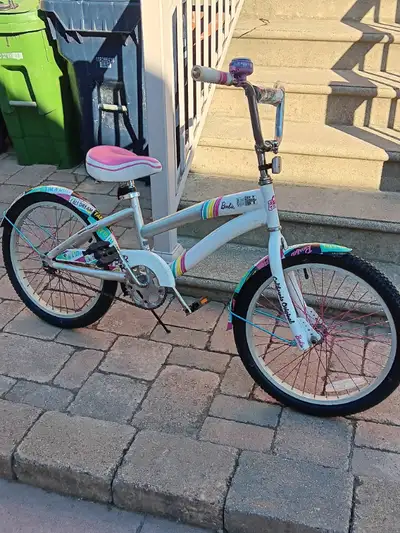Girls bike