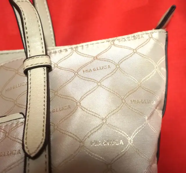 BRAND NEW. Bentley Leathers, Mia & Luca Women's Bag in Women's - Bags & Wallets in Ottawa - Image 3