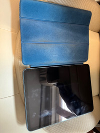 iPad Air 5th Gen 256 GB and Celluar 