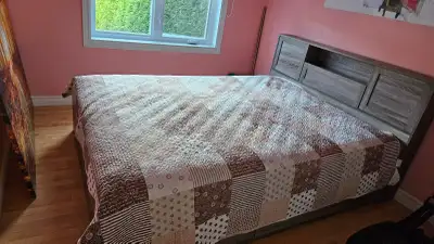 Lit Queen, View more