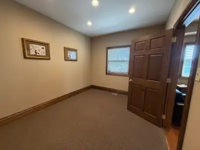 Office in Kingston's West End Private lockable office with flexible lease options. Lease is inclusiv...