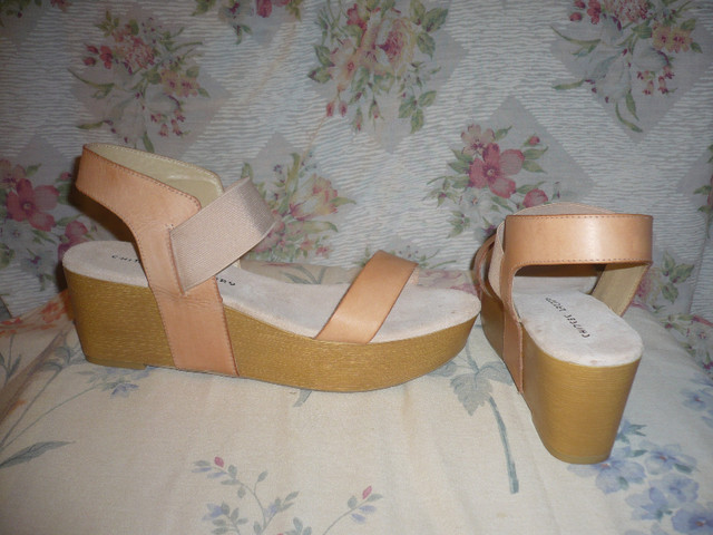 Cute Leather Hazelnut Sandal Wedges size-10. Chinese Laundry in Women's - Shoes in Cambridge - Image 4