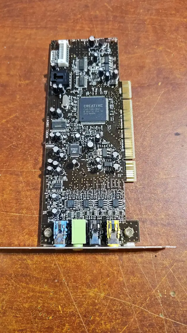 CREATIVE LABS SOUND BLASTER CARD SB0410 PCI 7.1 24Bit sound card in Other in City of Toronto - Image 7