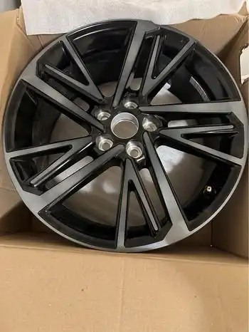 Pair Of 4 Brand New OME 19” Alloy wheels with TPMS sensors. $1600 OME Front /Back Door Sills. $400