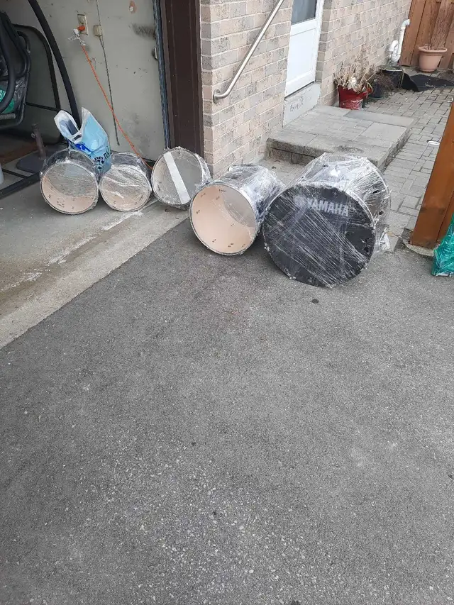 Yamaha Drum Set. in Drums & Percussion in City of Toronto - Image 4