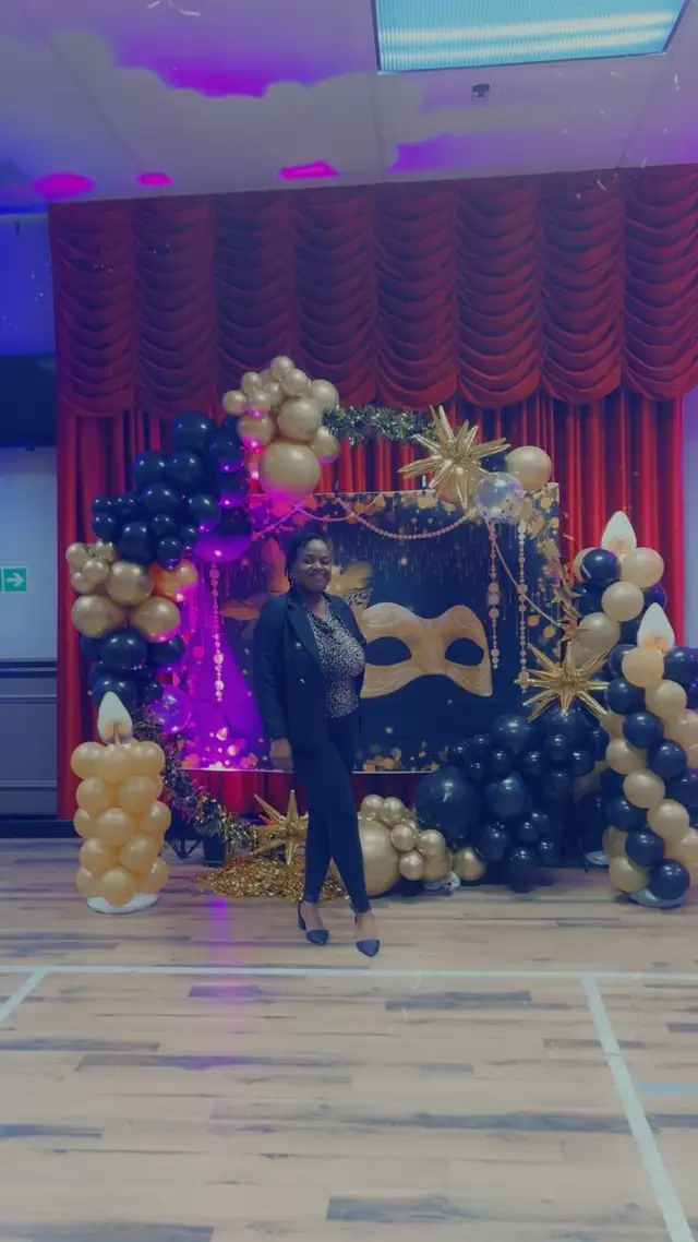 Balloon Arch + Themed Background Starting at $380