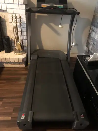 In very good condition Open to offers If adv is up it’s available